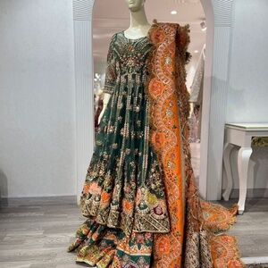 Mina Kashif Emerald Green Lehenga and Pishwas